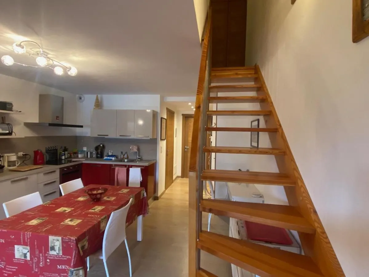 Superbe Duplex Face Aux Pistes, Sud, 8 Pers, 3 Ch, Balcon, Parking, Proche Commerces - Fr-1-445-198 Montgenevre Apartment